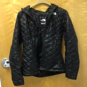 Black North Face Lightweight Puffer Jacket